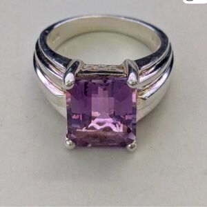 Elegant Sterling Silver and Amethyst Gemstone Ring